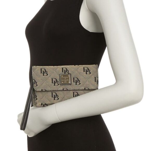 DOONEY & BOURKE‎ Milly Logo Wristlet Wallet Clutch, Gray Black, NWT - Picture 5 of 14